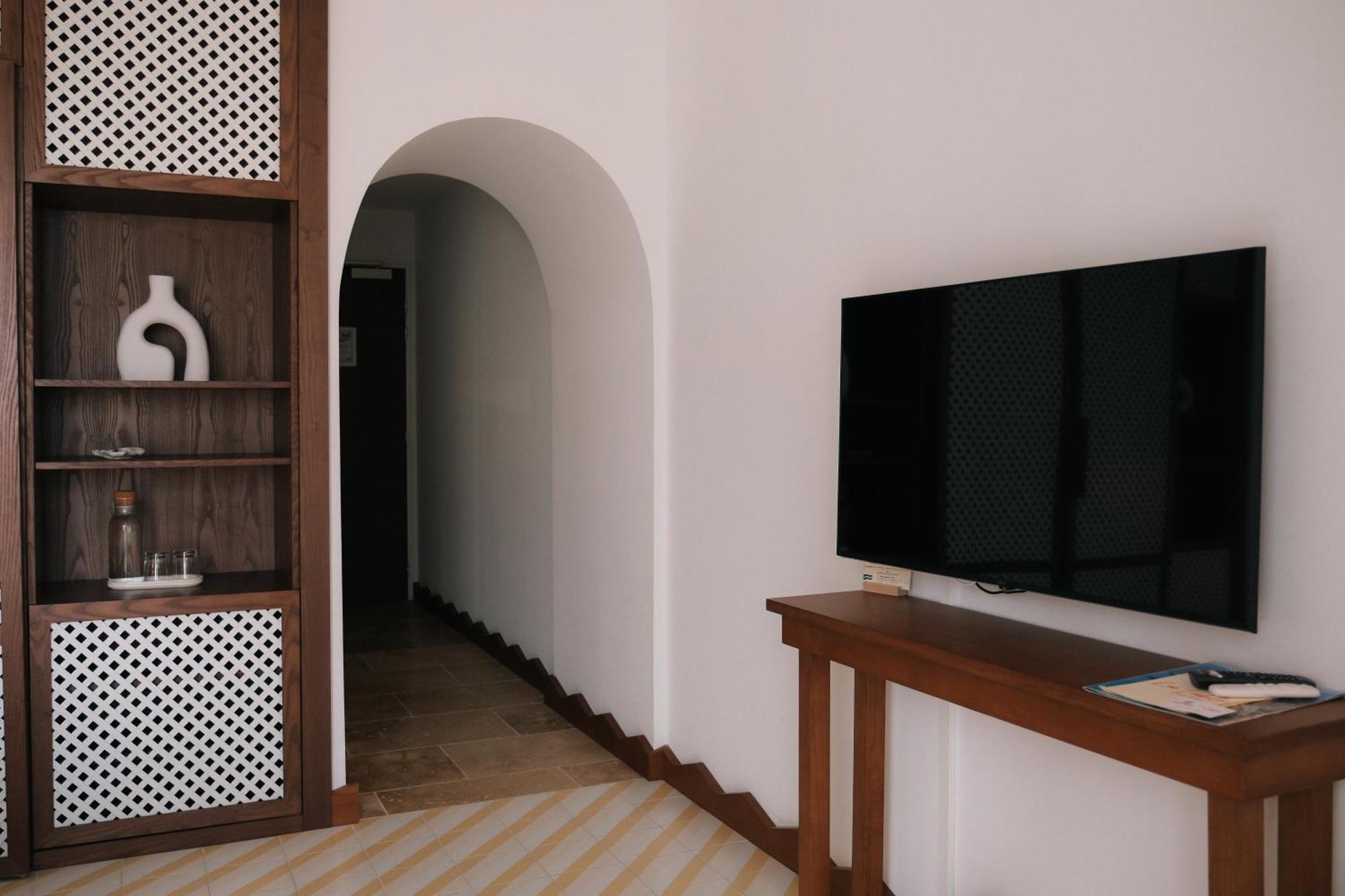 Boutique Hotel Responsable Et Restaurant Basgi Basgi Saint-Florent  Δωμάτιο φωτογραφία